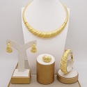 Superior 24karat Gold Jewelry. (Jewel 1E1)